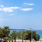 Two Bedroom Flat Steps Away From Croisette Cannes