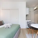Comfortable Studio W Balcony Cannes Center Tgv