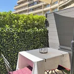 Studio En Rez-De-Jardin A Cannes La Bocca - Acces Plages, Terrasse Privee - Fr-1-609-98