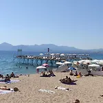 A 50 M Des Plages, Proche Du Vieux Port Et Palais Des Festivals Superbe 3 P Moderne