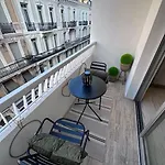 Superbe Studio Avec Balcon Rue D\'Antibes