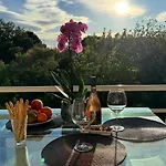 Cannes: Ravisante appartement rénové vue parc