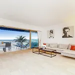 Elegant Appartement 120M² En Front De Mer A Cannes