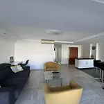 Charming 2 Room , 52 M2, Very Spacious, Bright And Near Sea Martinez Hotel