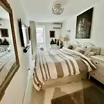 Jardin Sur La Pointe Croisette Luxe En Bord De Mer
