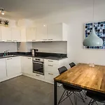 Modern 1 Bed Apartment In Prestigous Area Of Cannes A Short Walk To The Croisette And The Palais 1903