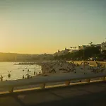 Blvd De La Croisette 82A, Cannes, La Reale