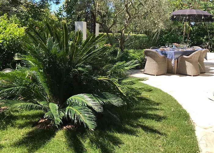 Villa Riviera