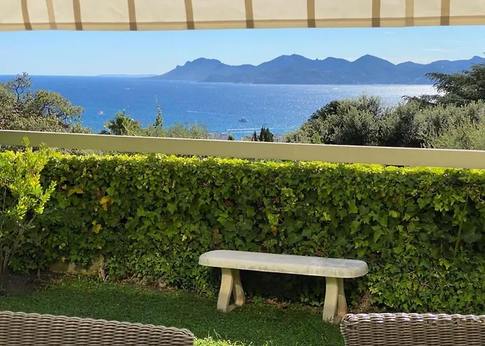 Appartement - Villa Le Saint Georges Avec Superbe Jardin Et Vue Mer Panoramique