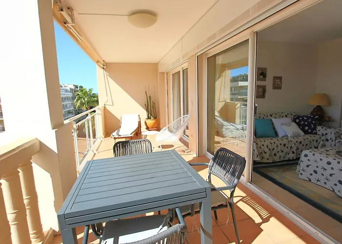 Apartment 2 Bedrooms 2 Bathrooms Clear View In Palm Beach Area