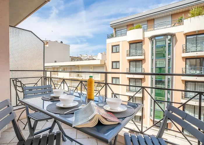 Apartment Le Cheverny By Interhome