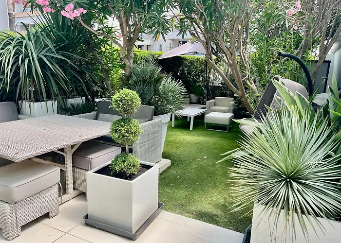 Jardin Sur La Pointe Croisette Luxe En Bord De Mer
