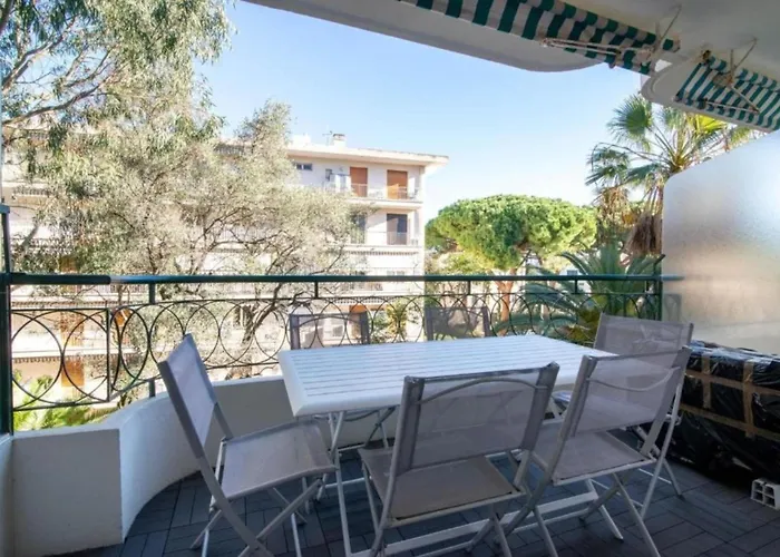 Appartement Calme Et Confortable -Terrasse- Cannes