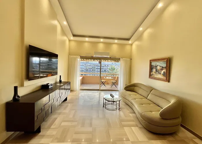 Astoria Luxury Apartment- 3 Bathrooms
