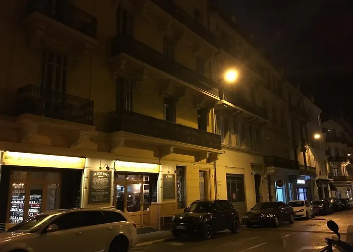 Sissi A La Croisette
