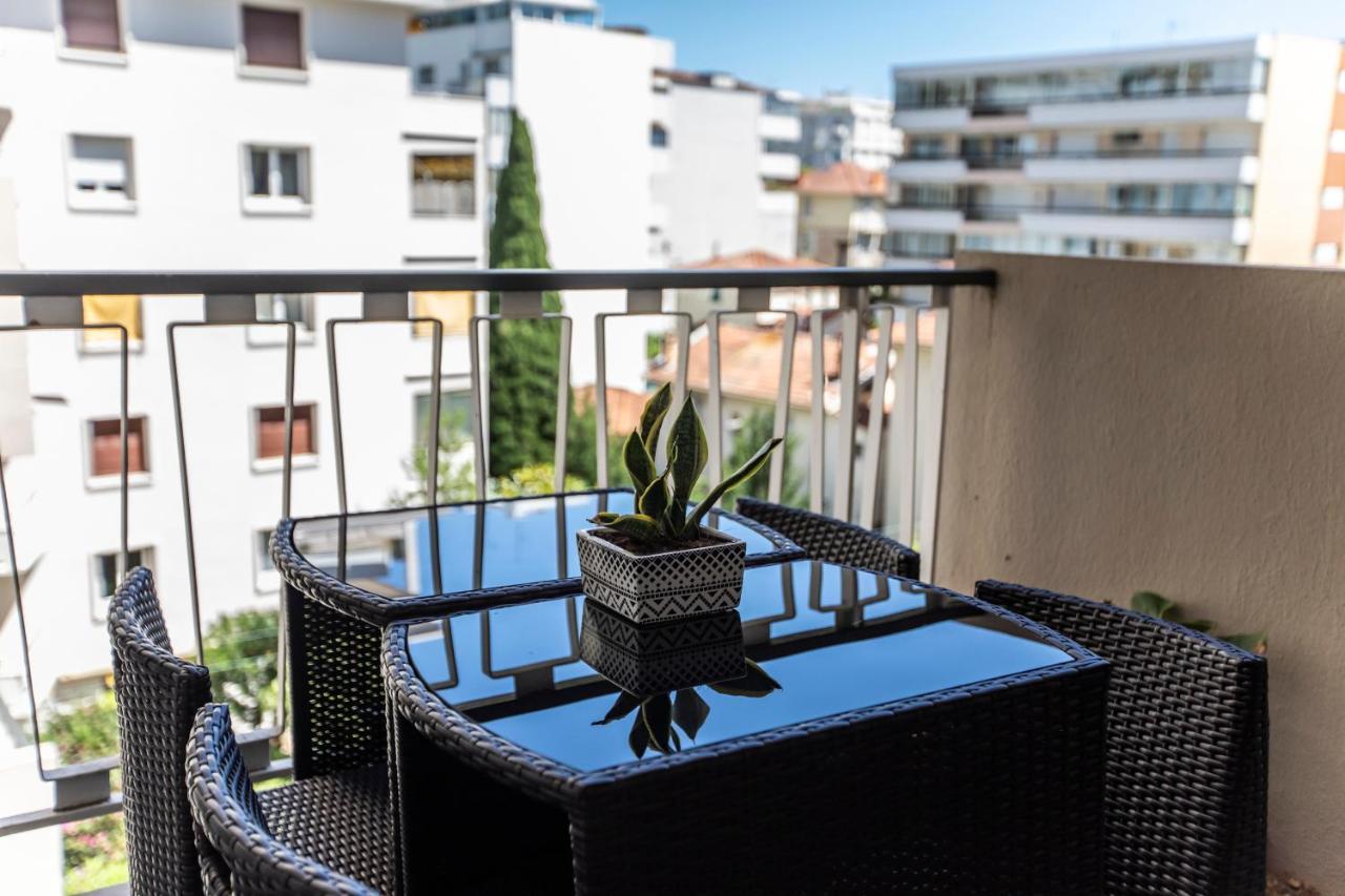 Apartment ++++ Renovated Cosy 50m2 Sunny Flat / Balcony / Close To And To The Palais Des Festivals ++++