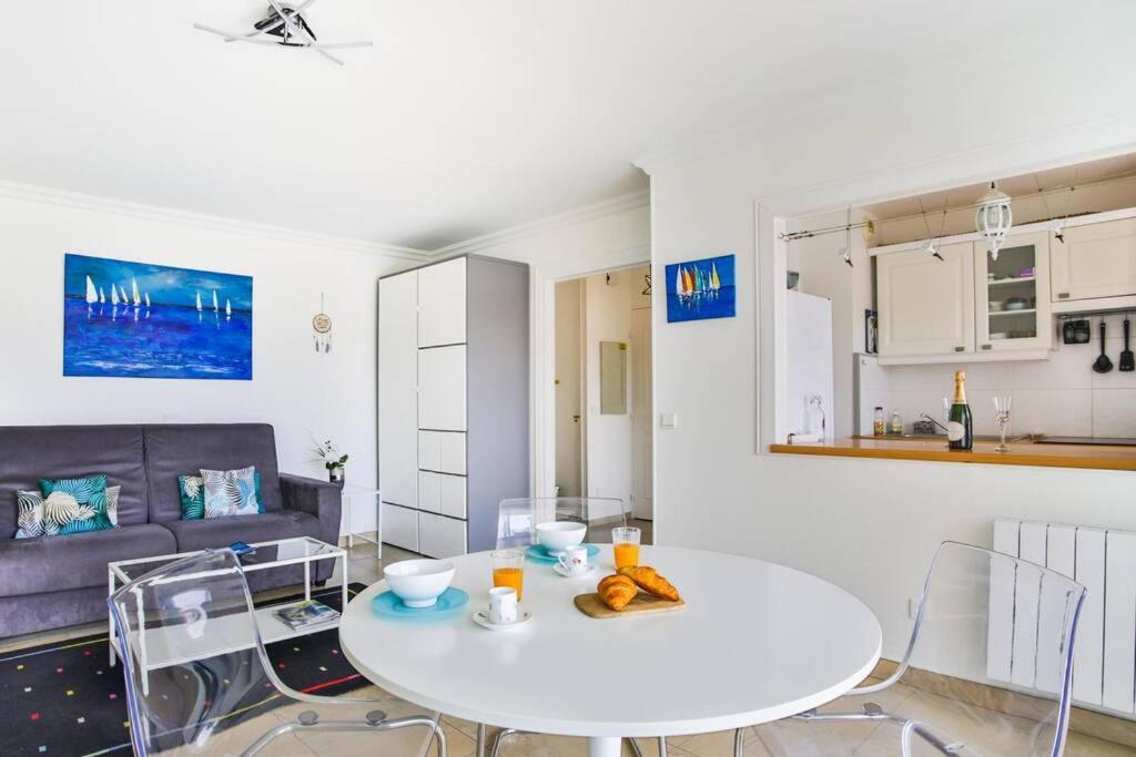 Apartment Bright One Bdrm A/c-swimming Pool/congress By Olidesi *