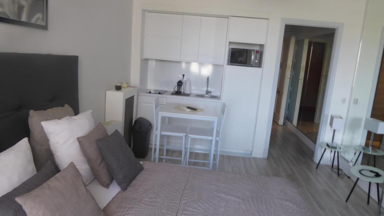 Apartment Palais Miramar 65 Bd De La Croisette Cannes