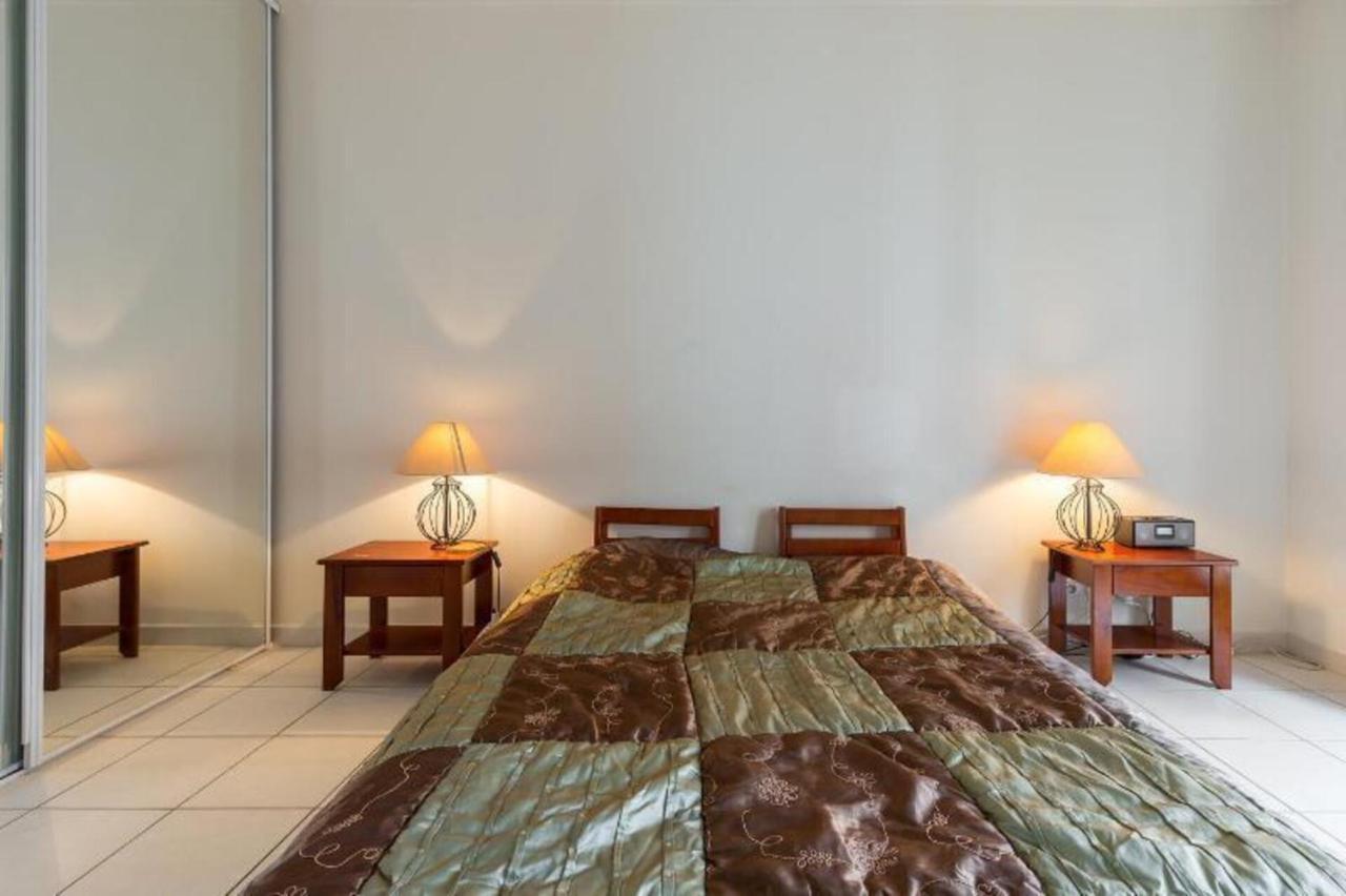 Centre 2mins From Stunning 3-bed Apartment *