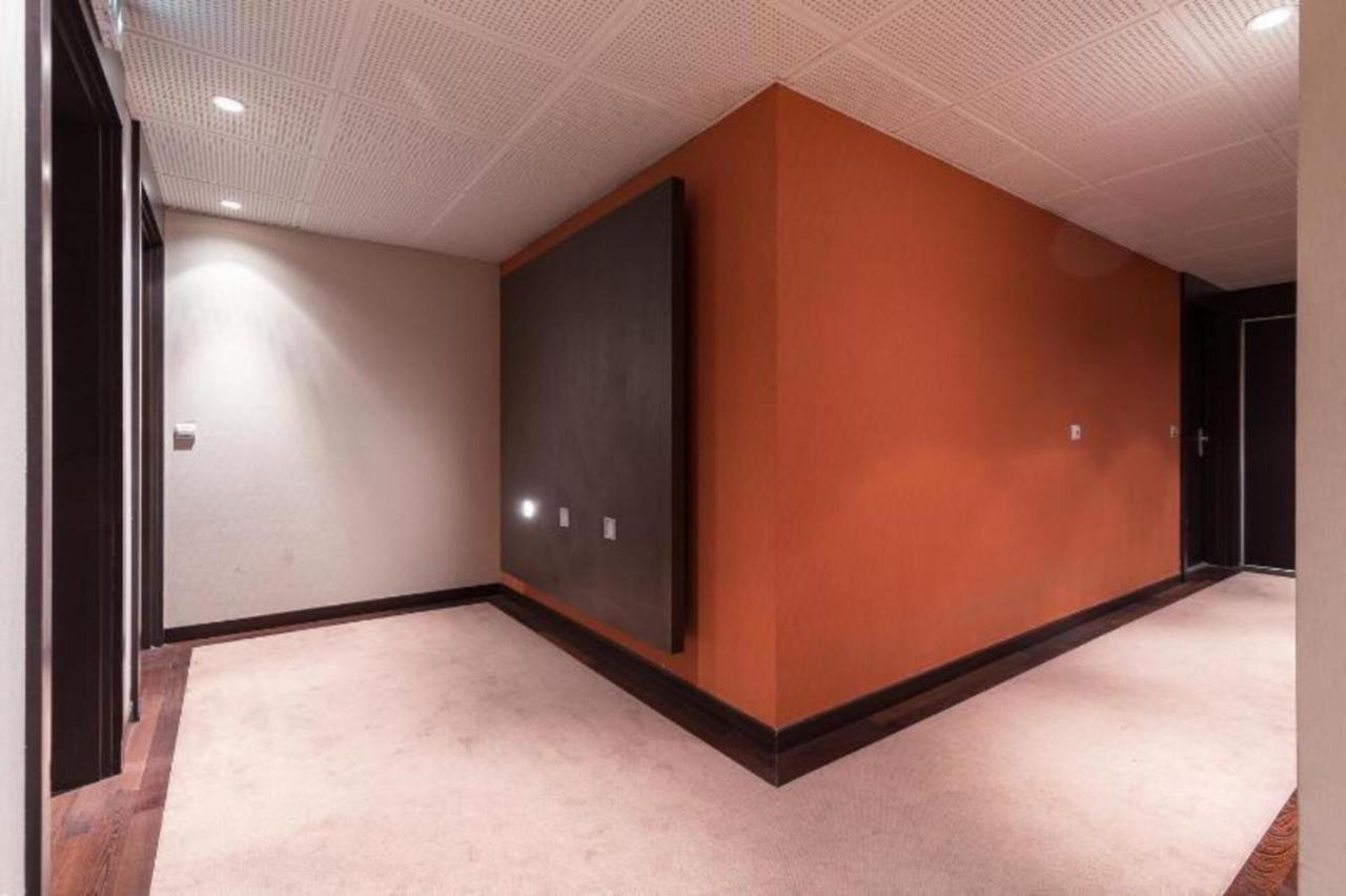 Apartment Centre 2mins From Stunning 3-bed