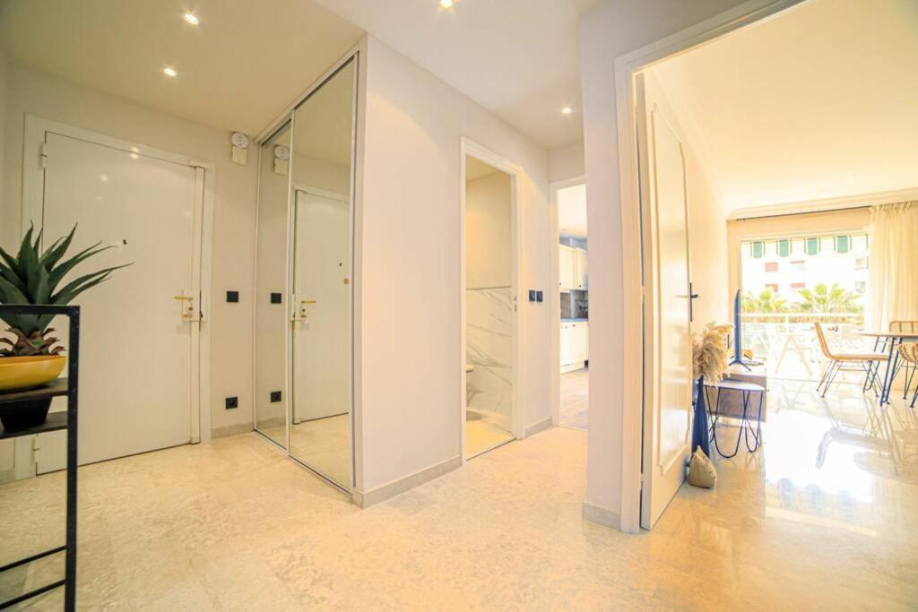 Apartment Le Bain De Soleil - Le Bain De Soleil 5 Star Two Bedroom Cannes