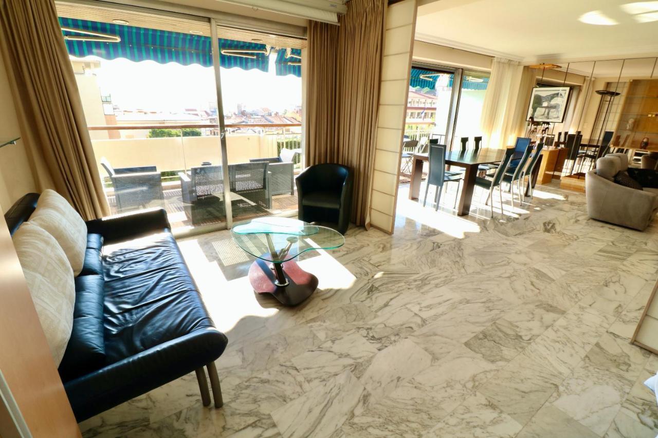 Apartment 2, 3 And 4 Bedroom Sea View Forville 5 Mins From The Palais Cannes
