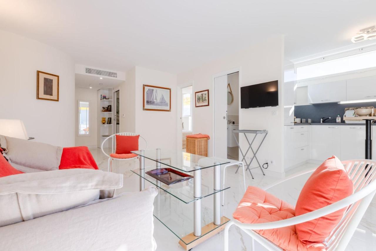 Luxurious 2-room In Palm Apartment *