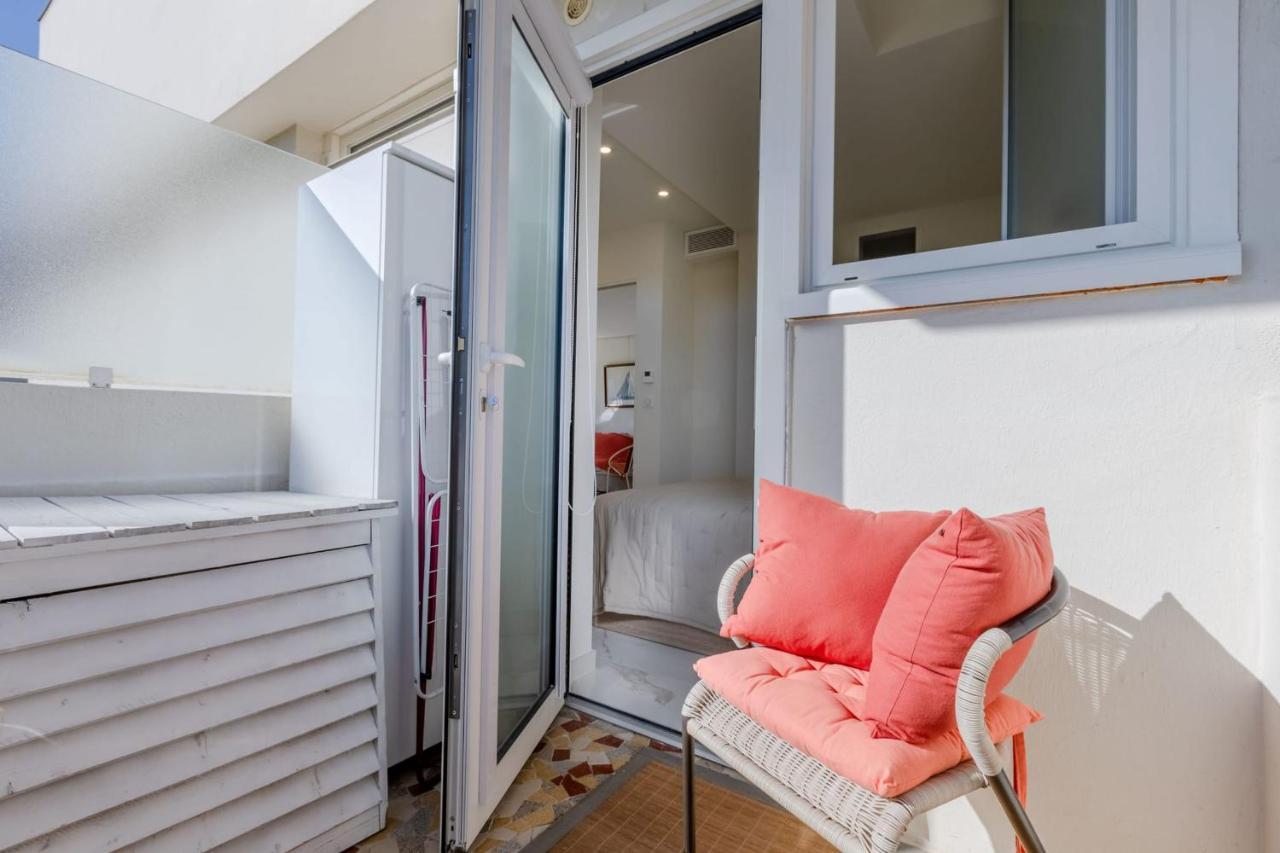 Luxurious 2-room In Palm Apartment *