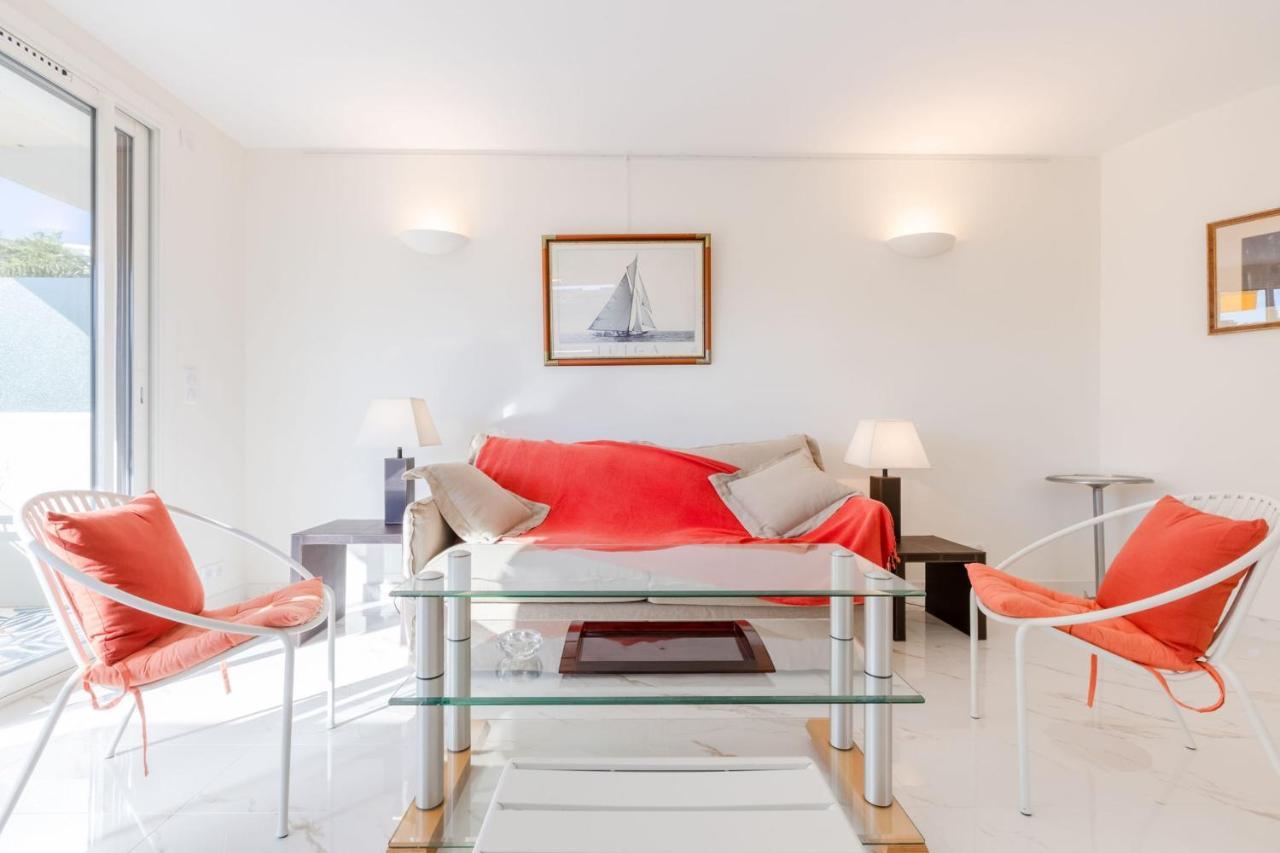 Luxurious 2-room In Palm Apartment *