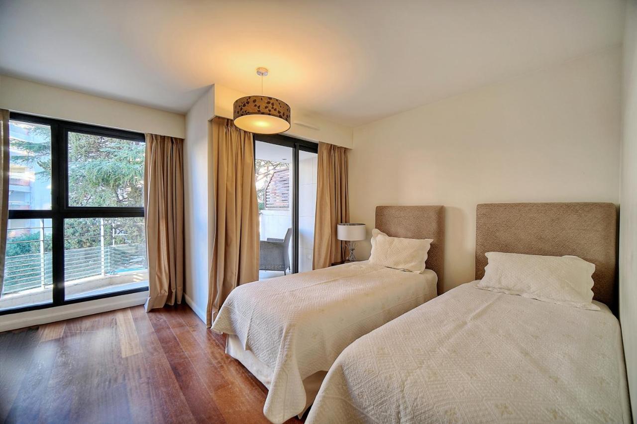Apartment Carlton Riviera