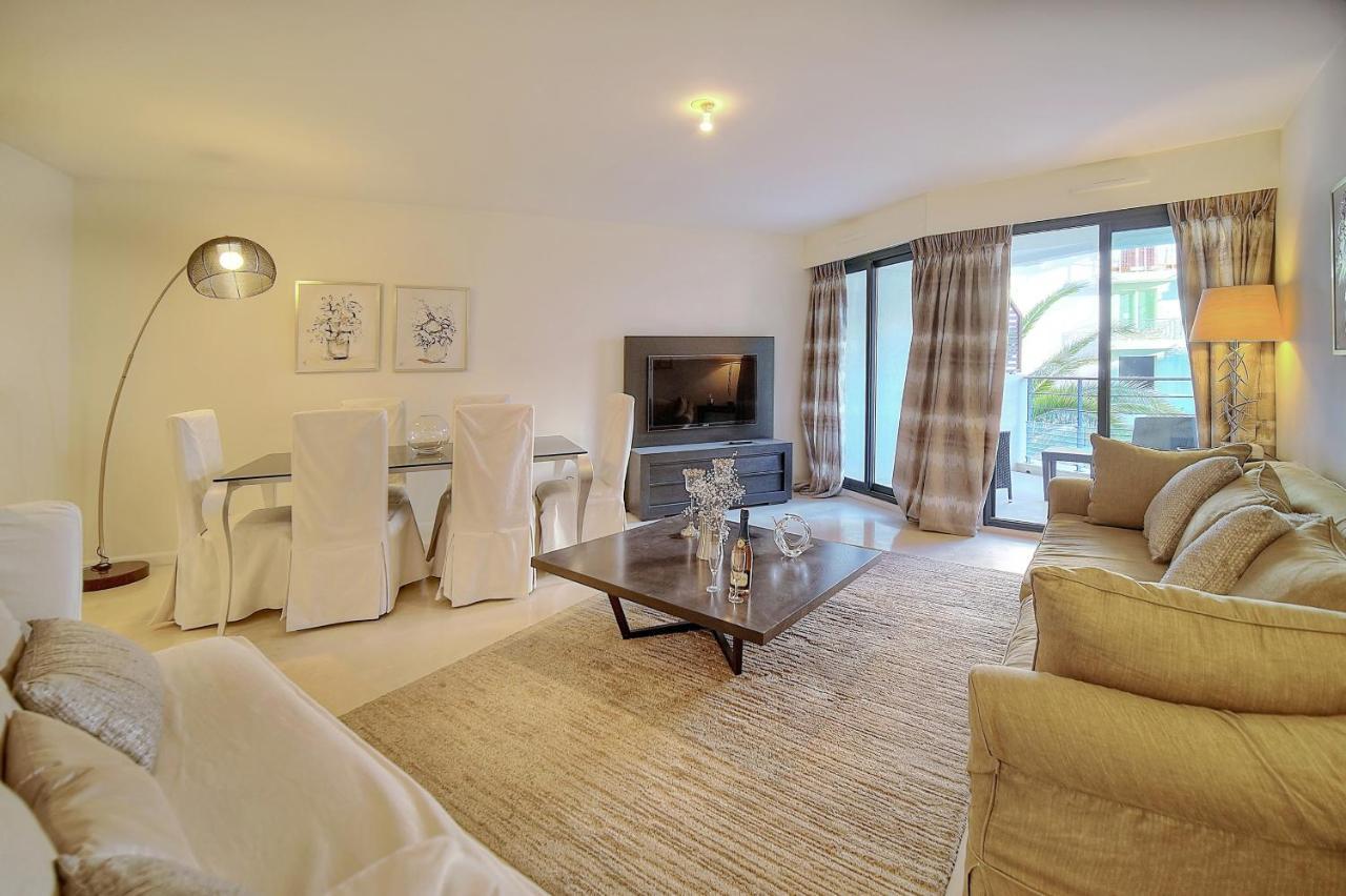 Apartment Carlton Riviera
