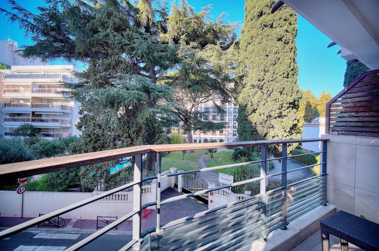Apartment Carlton Riviera