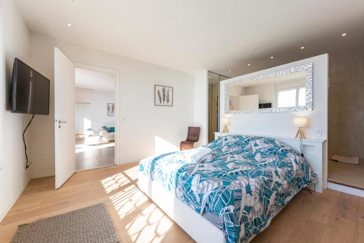 3 125 M2 Avec Vue Exceptionnelle Face A La