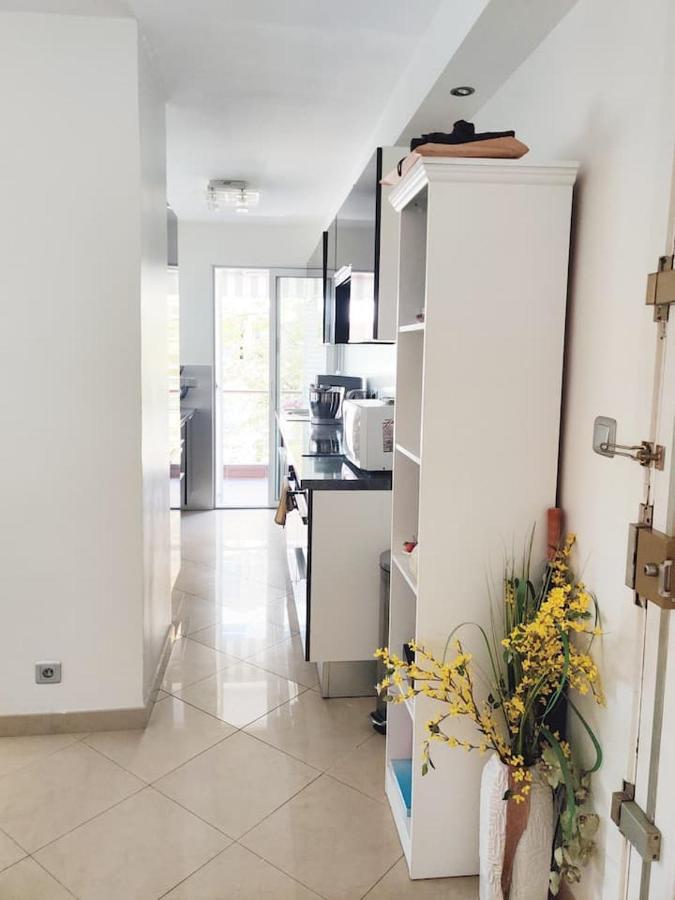 One Bedroom Flat With Terrace, 250m From The And La Croisette, Behind The Martinez
