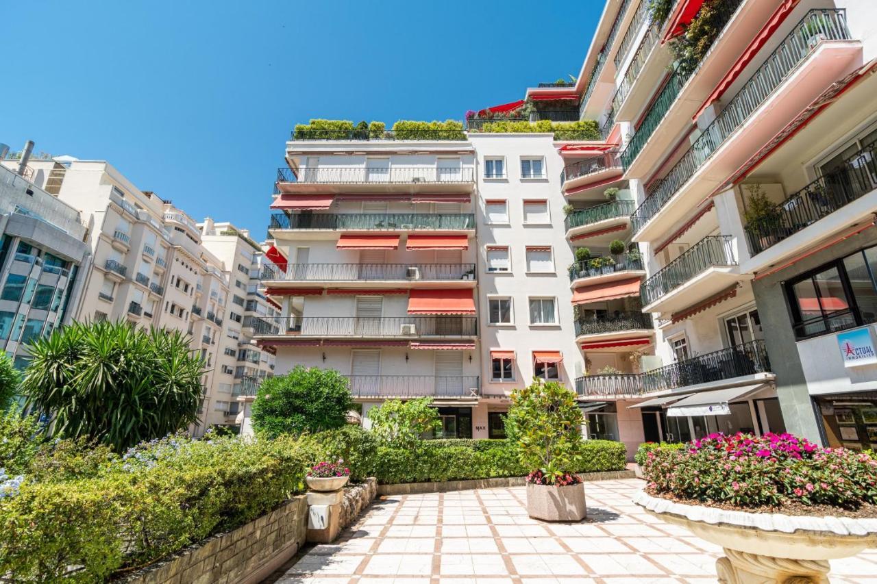 Apartment Croisette Residence: Premium Garden Retreat Cannes