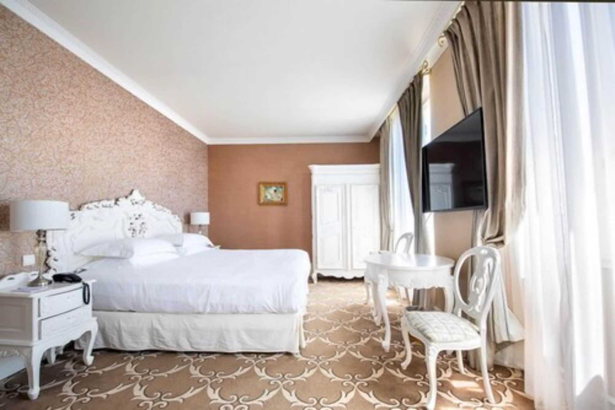 Chateau De La Tour 4*
