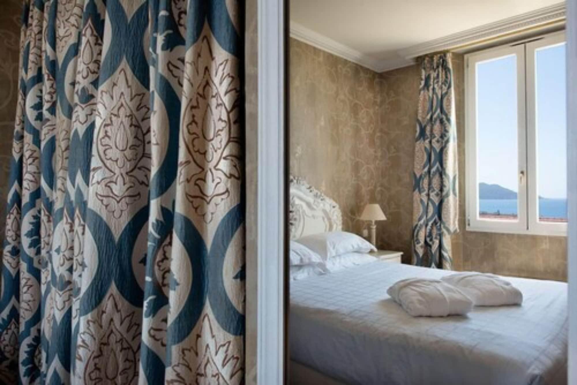 Chateau De La Tour Hotel