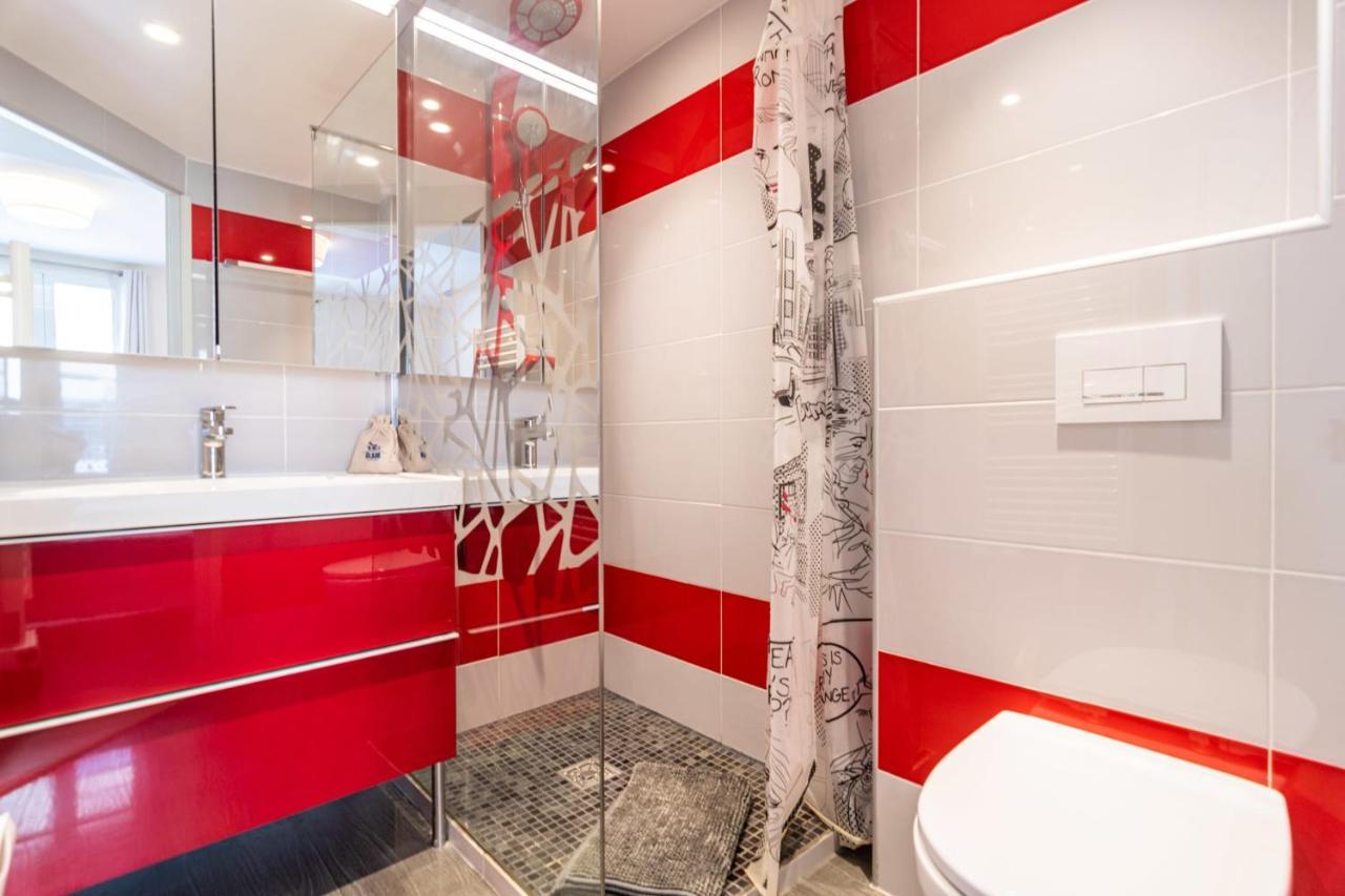 Close Centre 2 Bedroom 2 Bath Mezzanine & Balconies Exceptional Rating Ideal Families Easy Parking By Olam Cannes