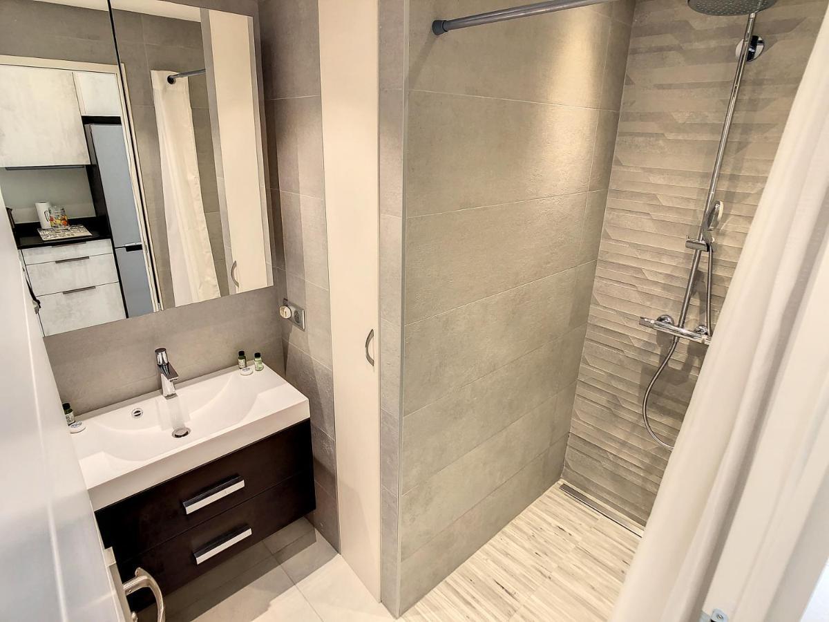 Apartment Beautiful 1 Bedroom With Garden On The Croisette 254 Cannes