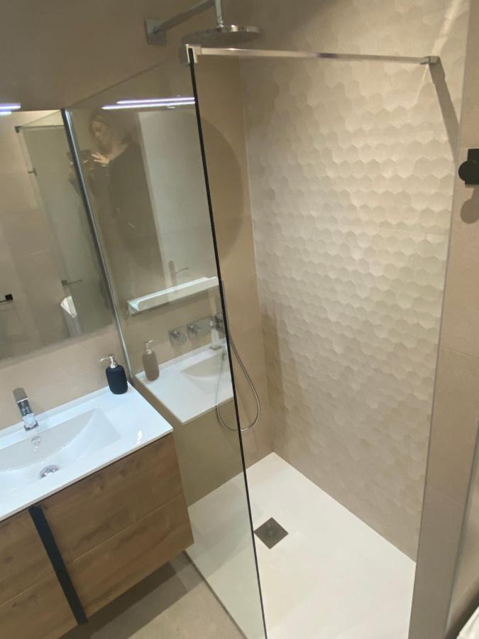 Luxury Studio Apartment *