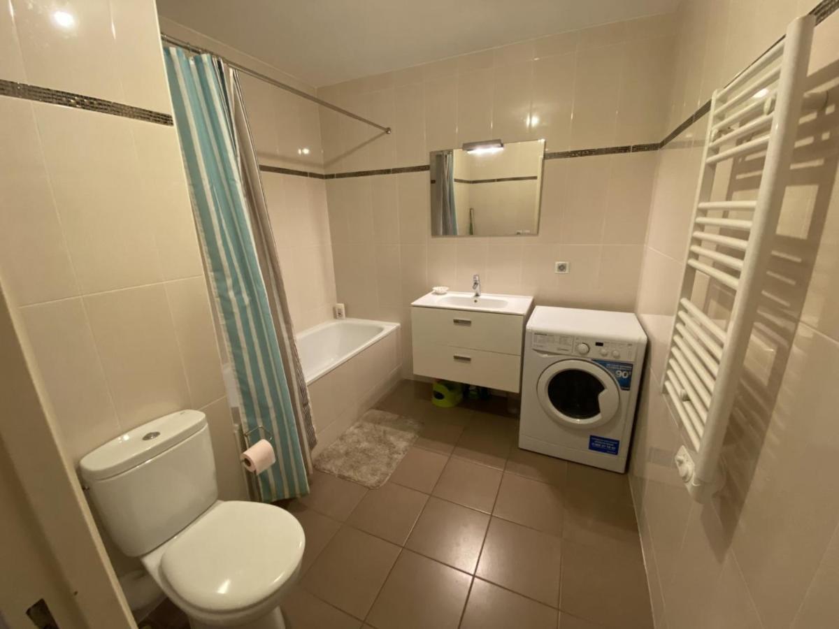Apartment Val1- One Bedroom Center *