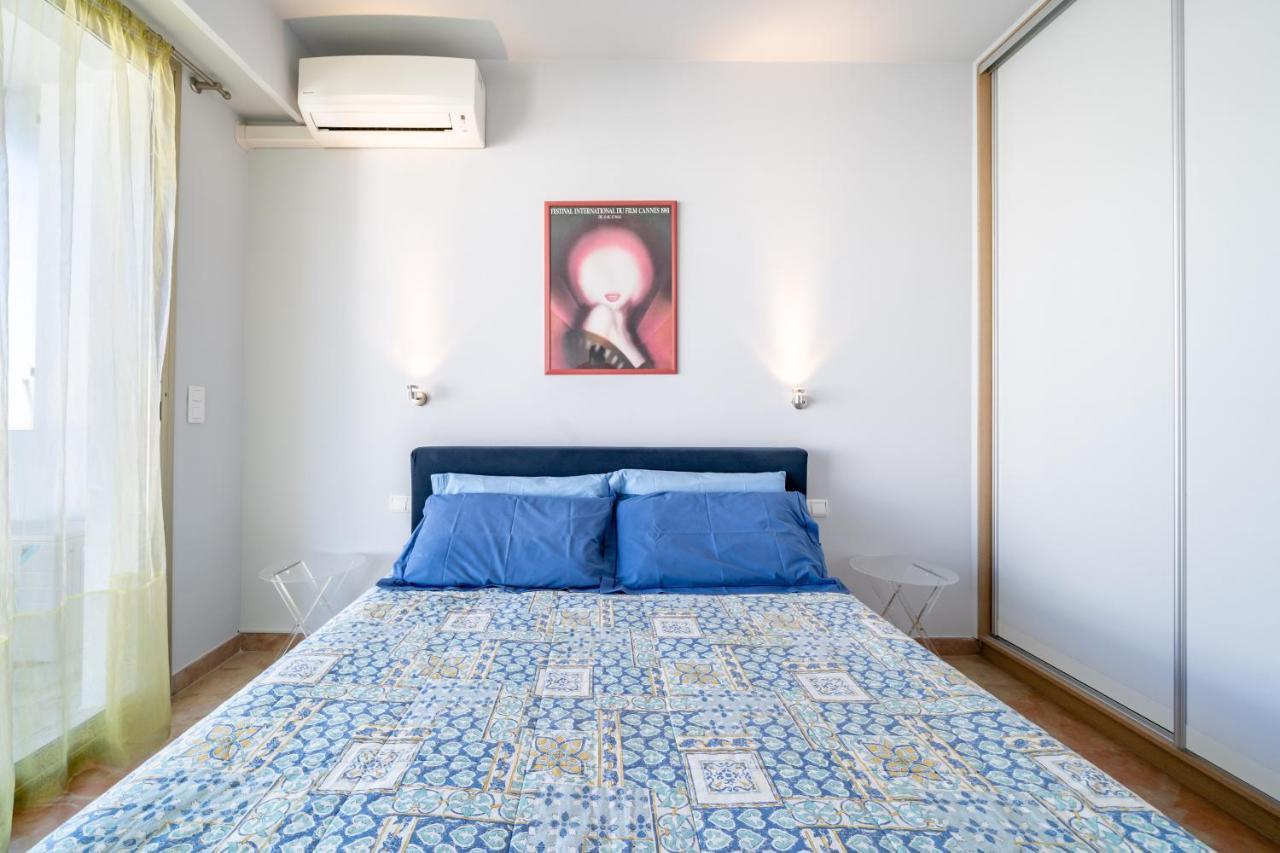 Apartment Palm Beach- Free Wifi- Parking- Sea View
