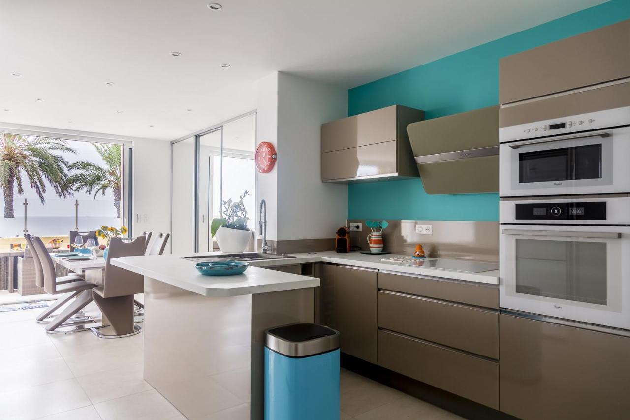 Apartment Ground Floor On Seafront With Large Terrace