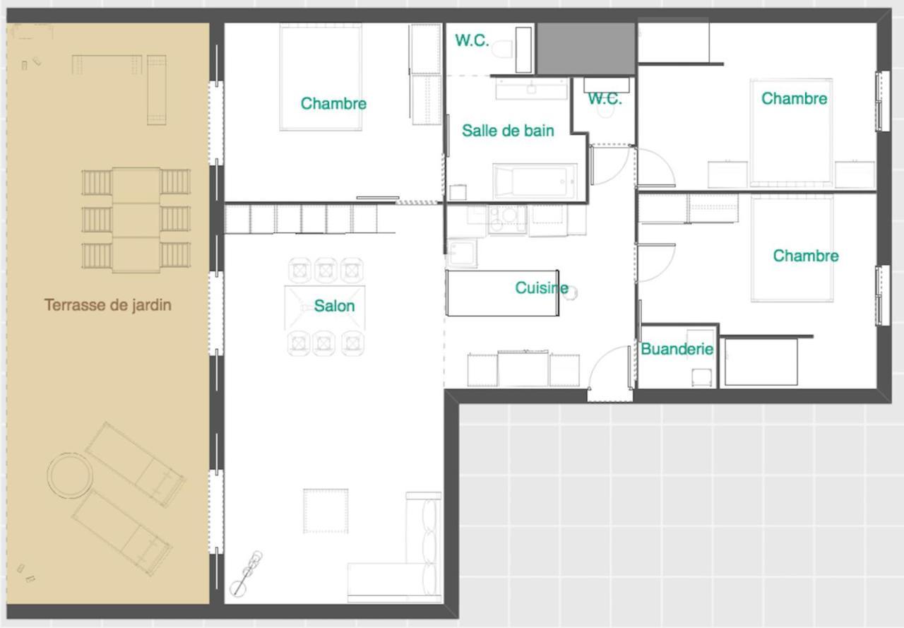 Ground Floor On Seafront With Large Terrace Apartment