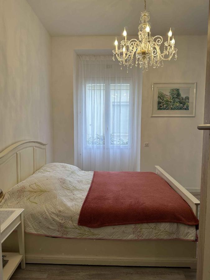 Situe Dans La Gallia Historique Appartement