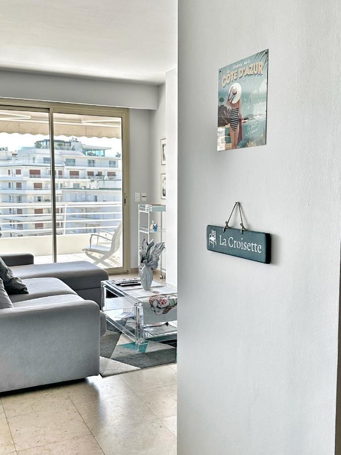Palm Beach- Free Wifi- Parking- Sea View Apartment Cannes