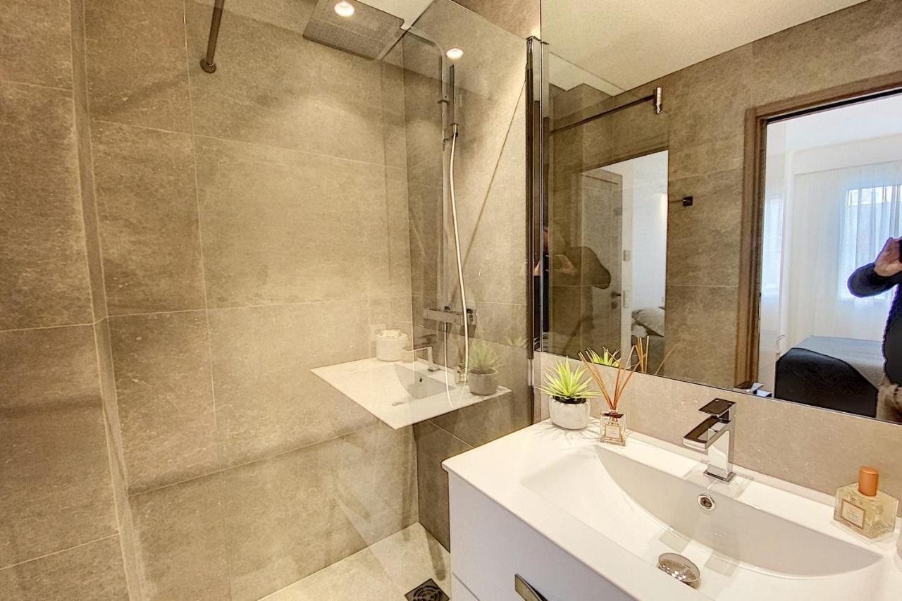 Croisette Residence: Premium Garden Retreat Apartment