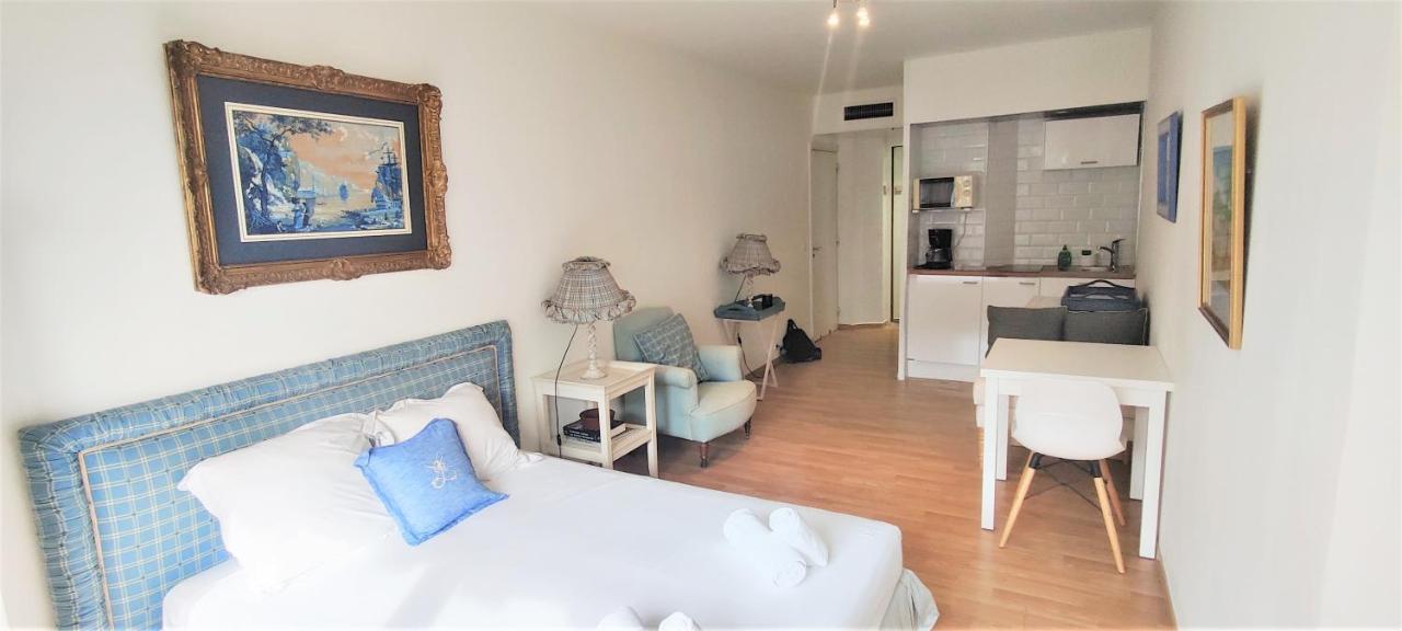 Cozy Studio Equipped With Indoor Heated Pool In Standing *