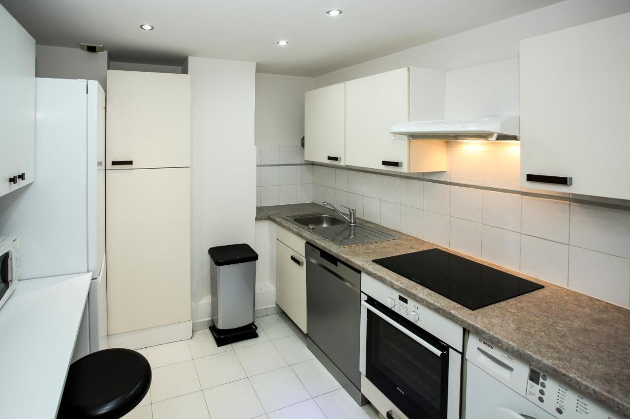 2 Terraced Centre *