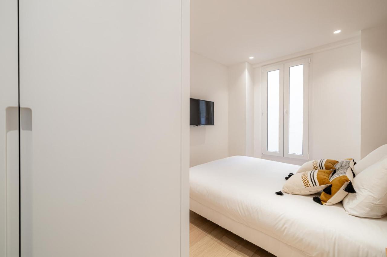 Apartment Two Bedroom Flat Steps Away From Croisette Cannes